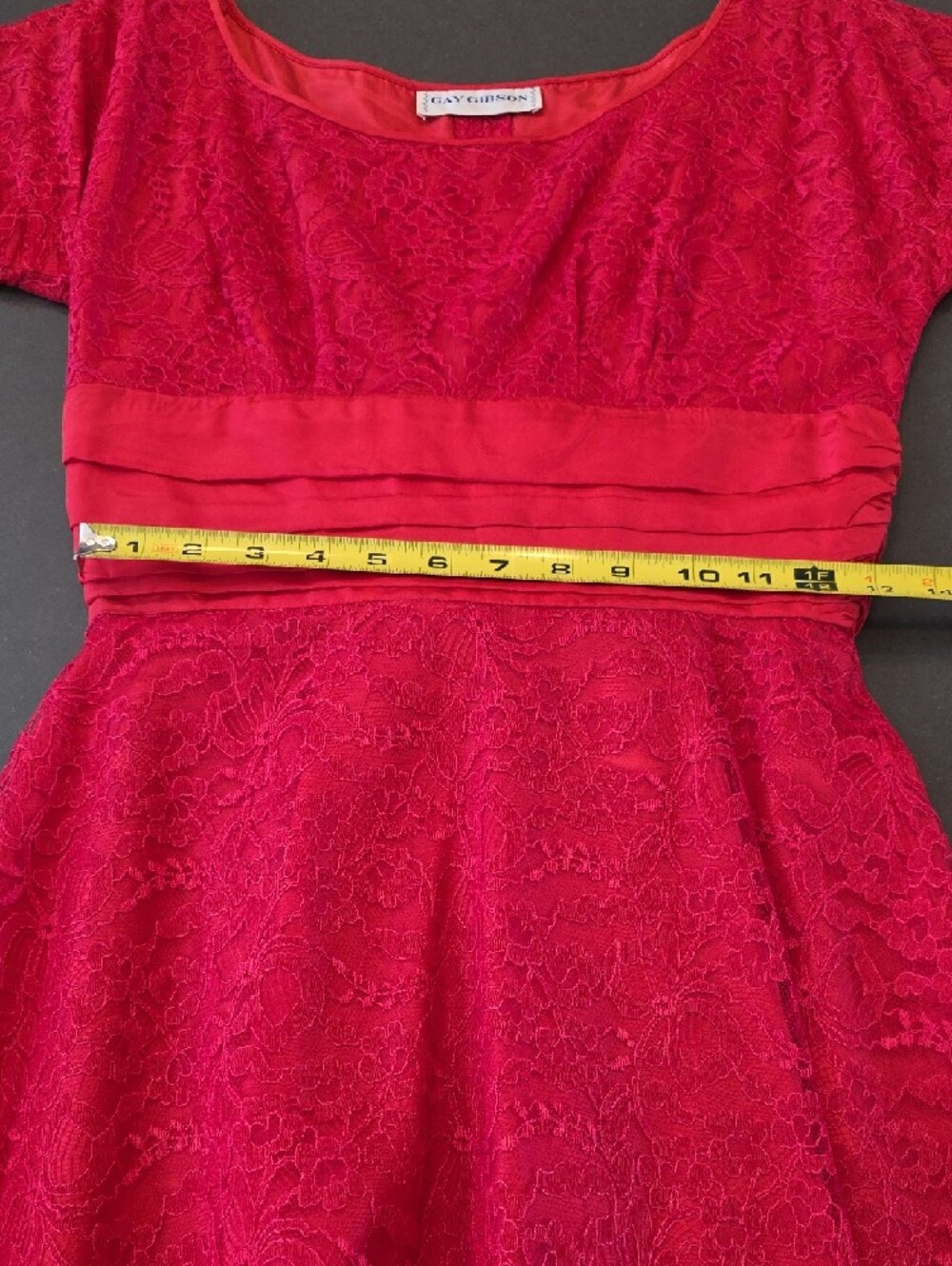 1950s Red Lace Scoop-Neck Midi Dress - Picture 9 of 9
